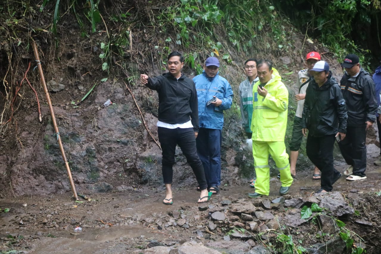 Pemkab Jepara Pastikan Penanganan Longsor Tempur Berjalan Optimal Pemkab Jepara Pastikan Penanganan Longsor Tempur Berjalan Optimal