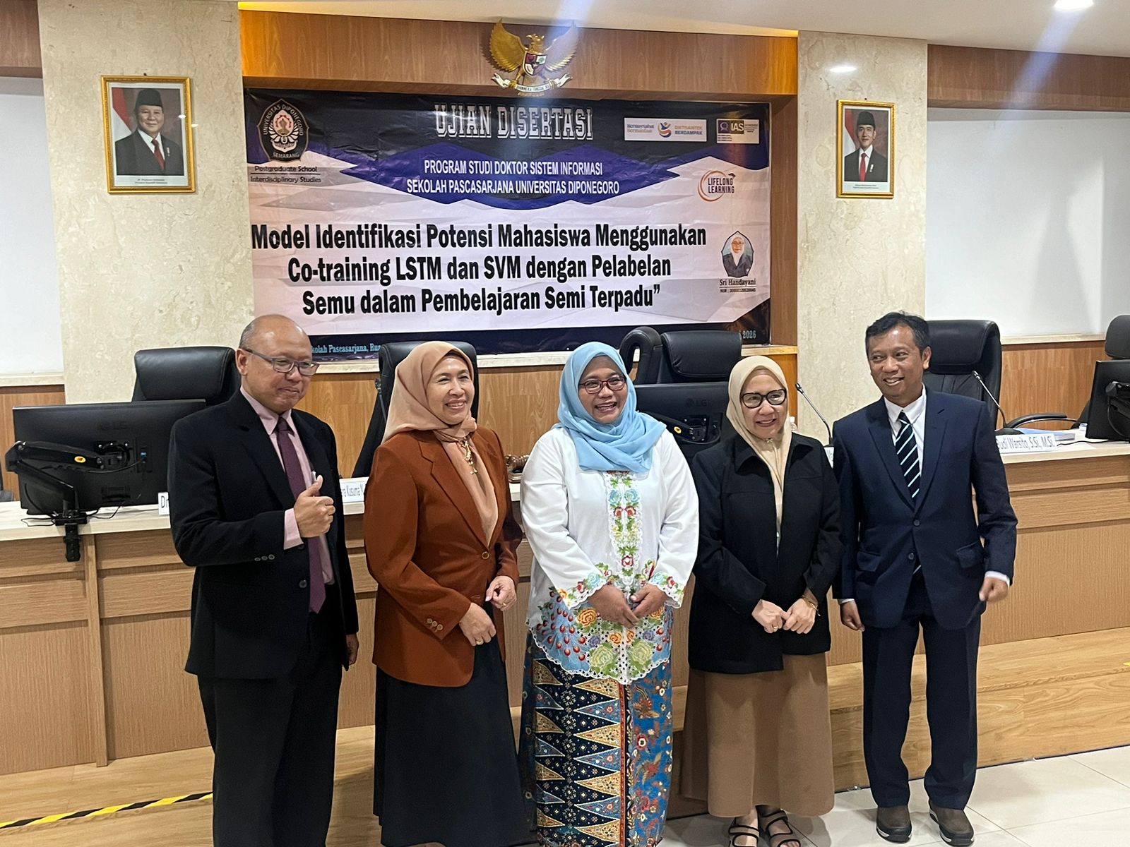 Sri Handayani Dosen FTIK USM Raih Gelar Doktor Sri Handayani Dosen FTIK USM Raih Gelar Doktor