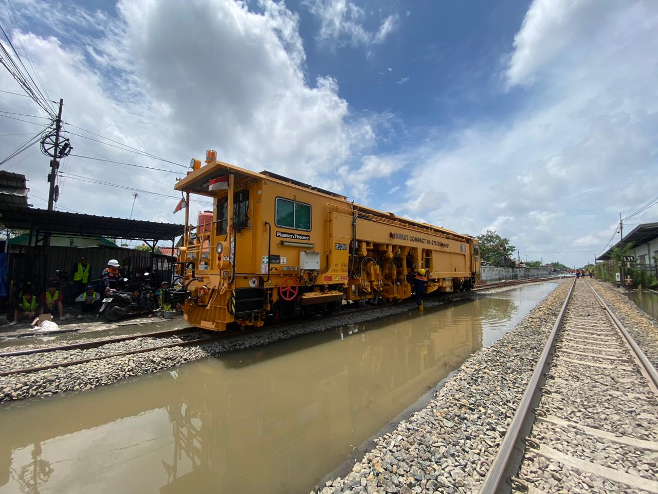 Demi Keselamatan, KA yang Lewat Jalur Pekalongan - Sragi Masih dengan Kecepatan Terbatas Demi Keselamatan, KA yang Lewat Jalur Pekalongan - Sragi Masih dengan Kecepatan Terbatas