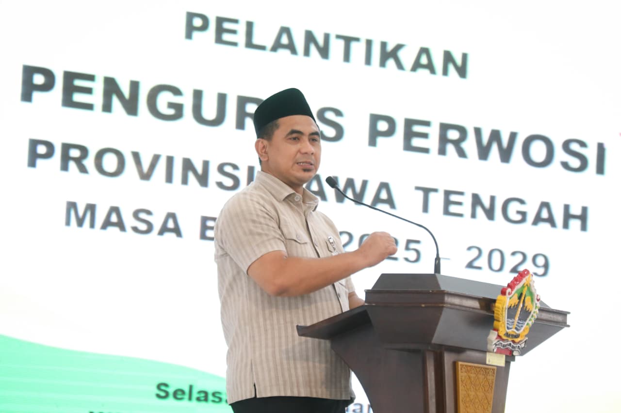 Gus Yasin Pastikan Pelayanan Publik Pati Tetap Berjalan Usai OTT Bupati Gus Yasin Pastikan Pelayanan Publik Pati Tetap Berjalan Usai OTT Bupati