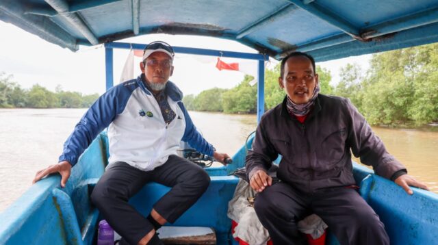 Terinspirasi Kisah Guru Muchtar, Sekda Jateng Susuri Jejak Menuju Sekolah Terluar di Cilacap