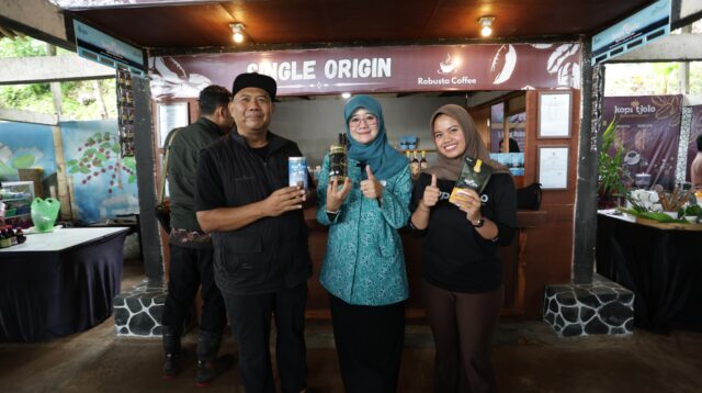 Kopi Avocado Lereng Muria Curi Perhatian Ketua Dekranasda Jateng