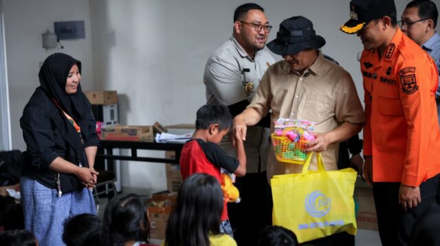 Gubernur Jateng Tinjau Lokasi Banjir dan Longsor di Purbalingga, Salurkan Bantuan Rp700 Juta