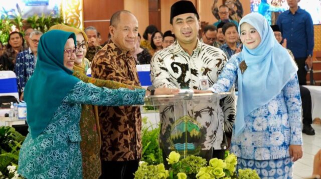 Program Ngopeni Omah Nglakoni Sesarengan Diluncurkan, Pemprov Jateng Percepat Penanganan Backlog Perumahan