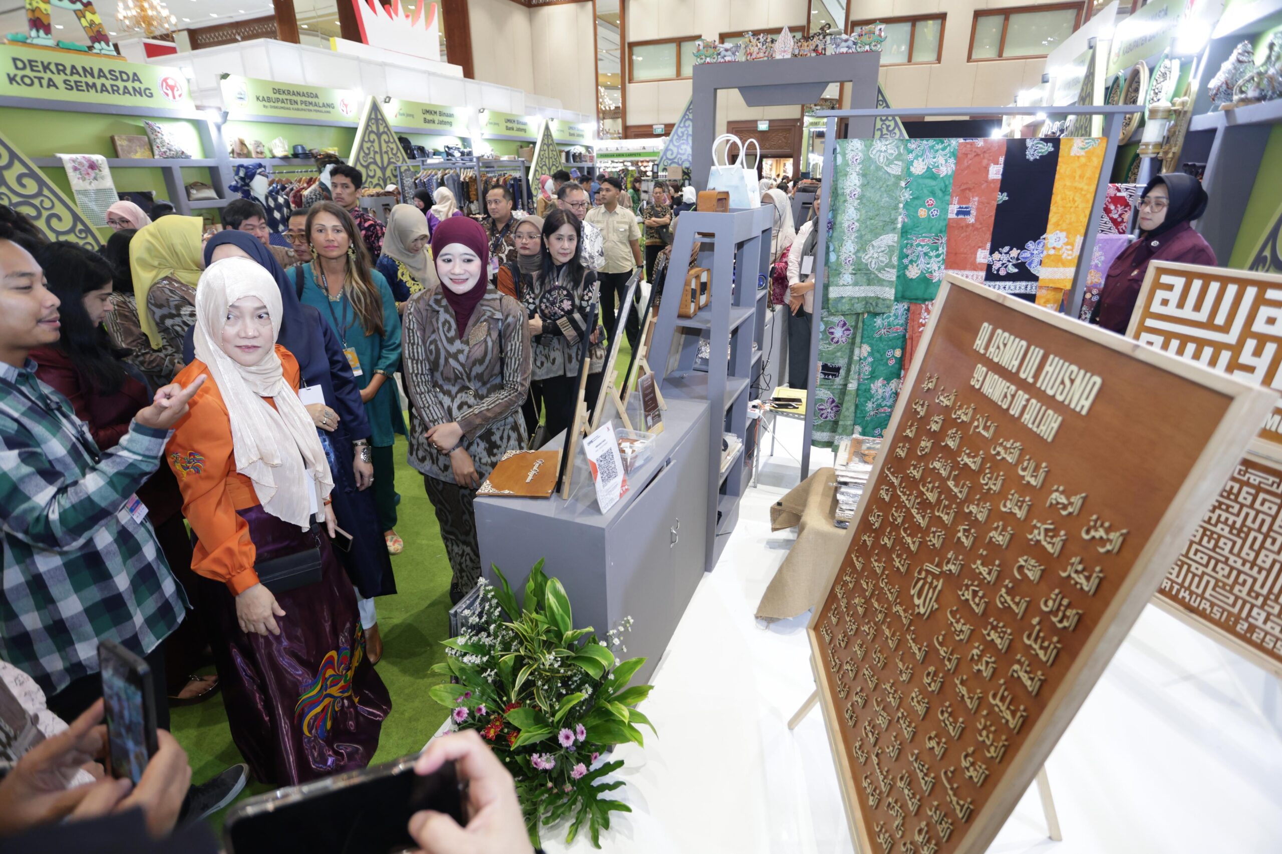 Produk Kerajinan UMKM Jateng Tampil di Inacraft 2026