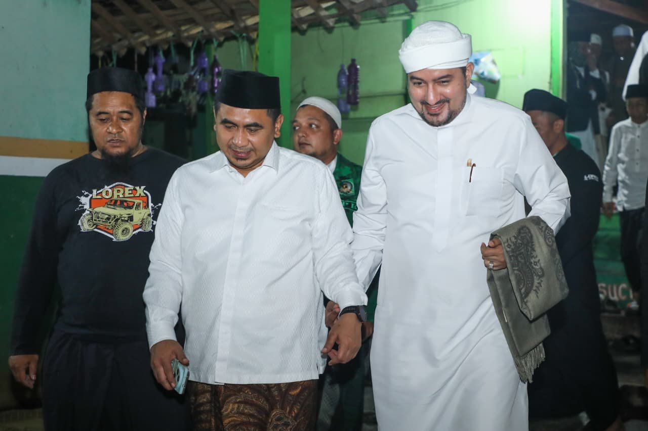 Taj Yasin Disebut Penggerak Utama Gerakan Shalawat di Jawa Tengah