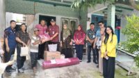 Pemerintah Kota atau Pemkot Semarang menyalurkan bantuan bagi warga terdampak kebakaran dan rumah roboh di Kelurahan Kaligawe dan Kelurahan Krobokan.