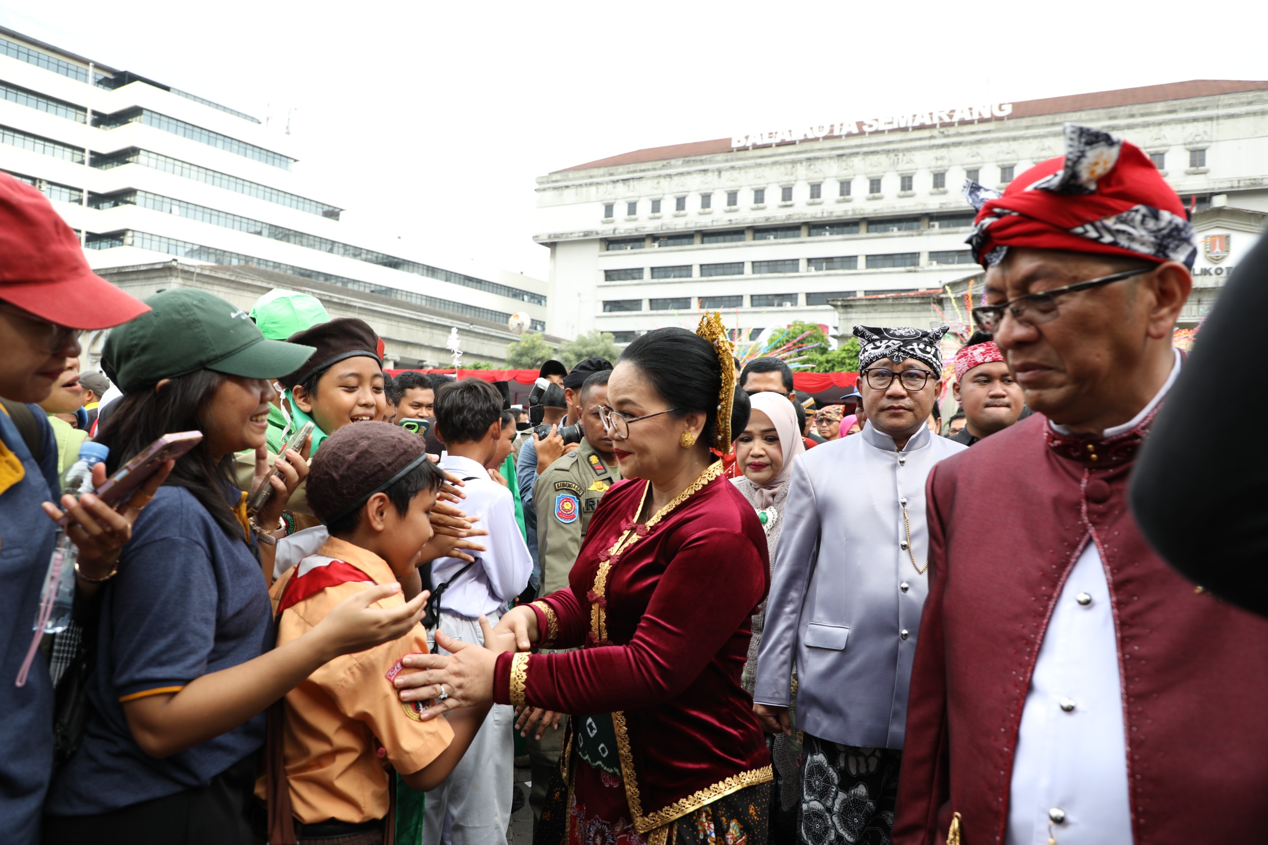 Dugderan 2026 Semarang padukan barongsai dan tradisi Islam, angkat tema toleransi dan kebersamaan jelang Ramadan.