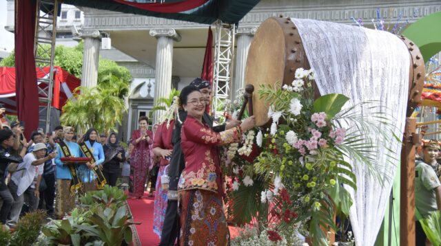 Dugderan 2026 Semarang tampil unik dengan Warak Ngendog dan Pawai Anak, perkuat harmoni lintas budaya dan agama.