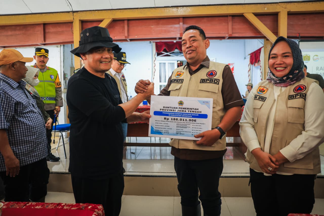 Ahmad Luthfi Siapkan Langkah Jangka Pendek dan Panjang Tangani Banjir Grobogan-Demak