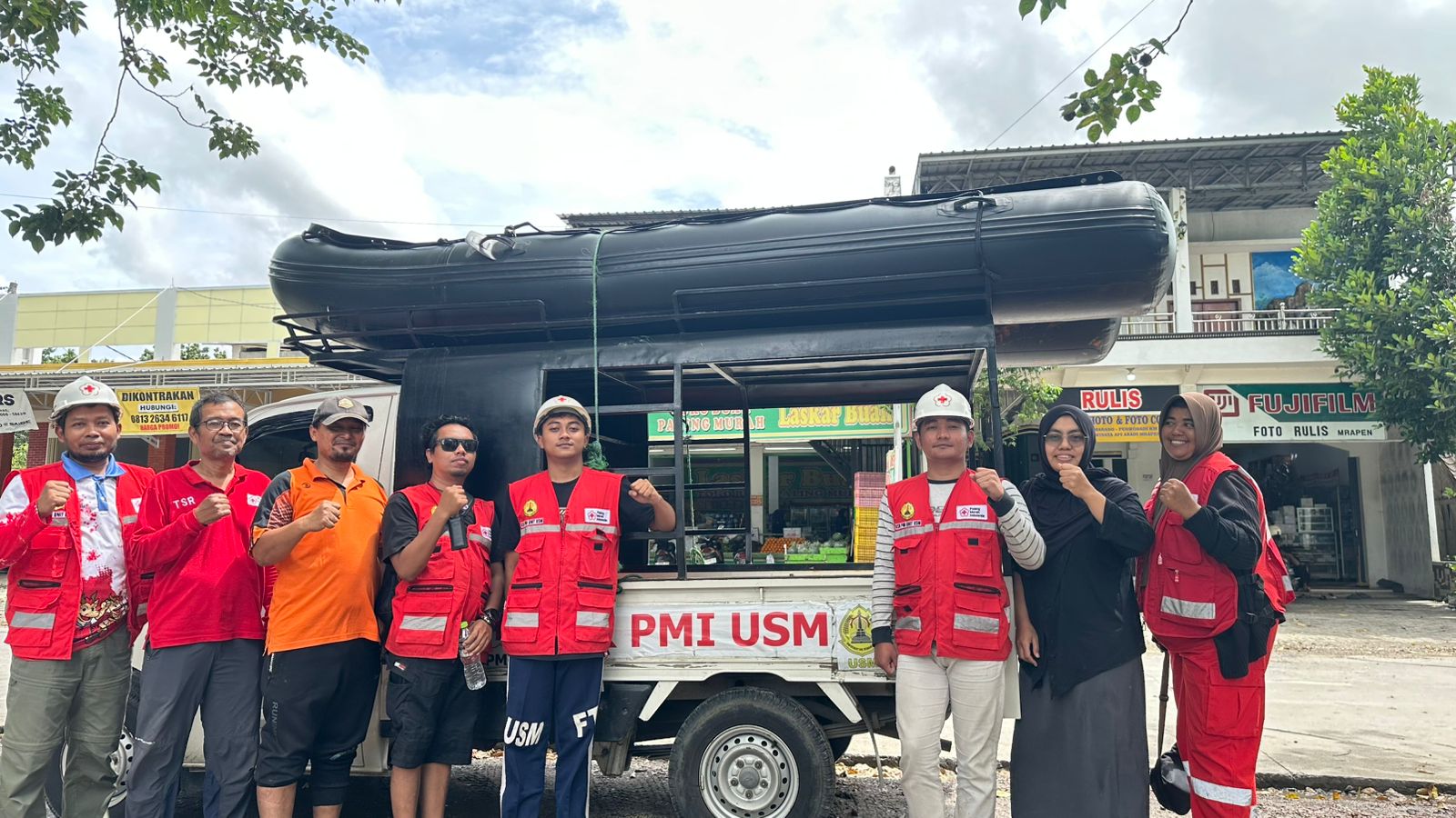 USM Kerahkan Delapan Tim Relawan Bantu Evakuasi Korban Banjir di Demak