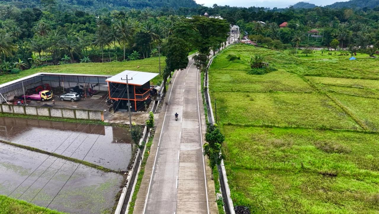 Pemprov Jateng Tuntaskan Ribuan Jalan Berlubang Jelang Mudik Lebaran Pemprov Jateng Tuntaskan Ribuan Jalan Berlubang Jelang Mudik Lebaran