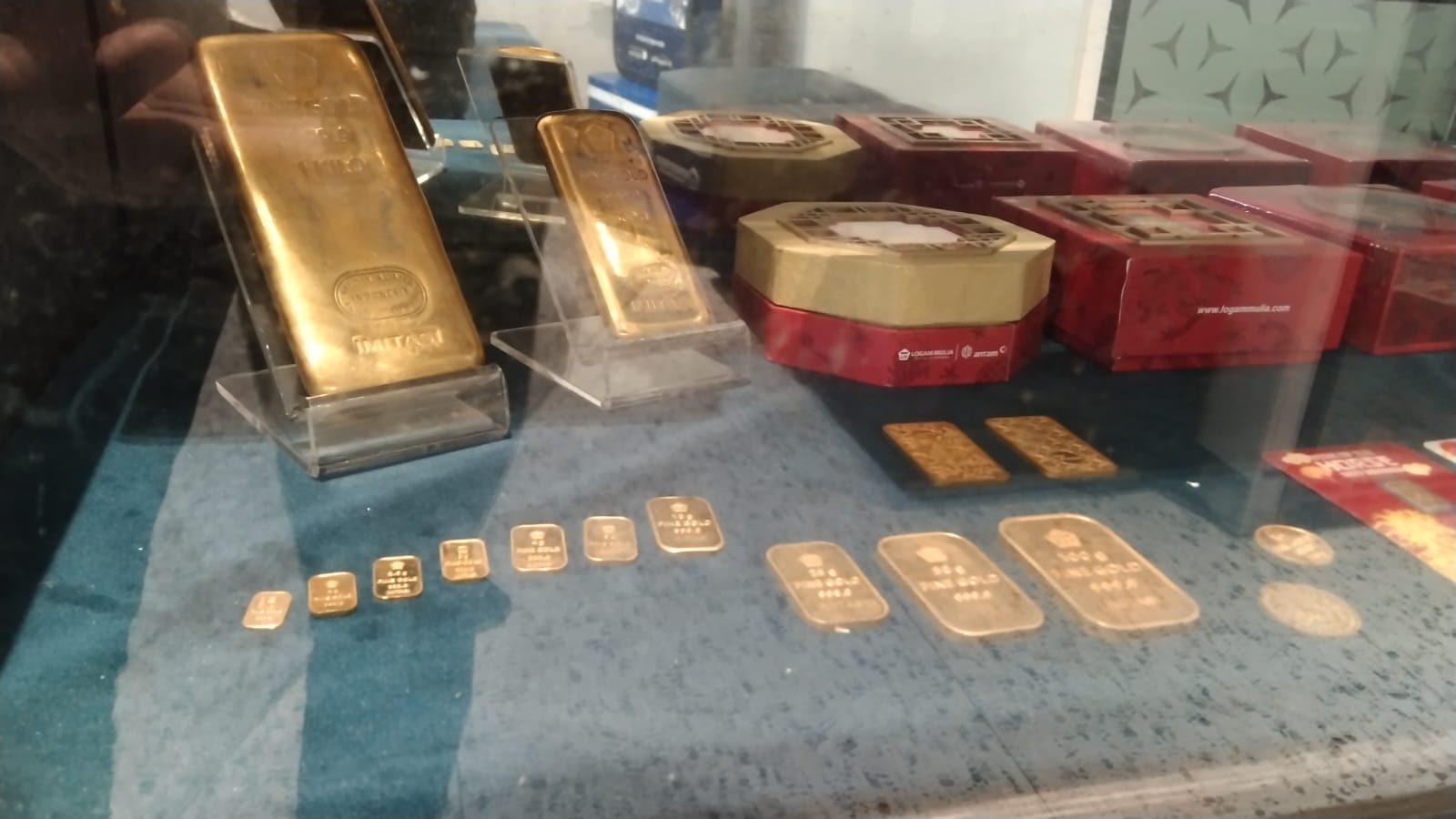 Emas Antam Emas ANtam