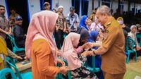 Ahmad Luthfi Serahkan 36 Rumah Relokasi untuk Warga Terdampak Tanah Bergerak di Banjarnegara Ahmad Luthfi Serahkan 36 Rumah Relokasi untuk Warga Terdampak Tanah Bergerak di Banjarnegara