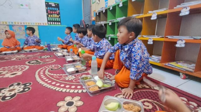 Program MBG Tetap Berjalan Selama Ramadan, Menu Disesuaikan
