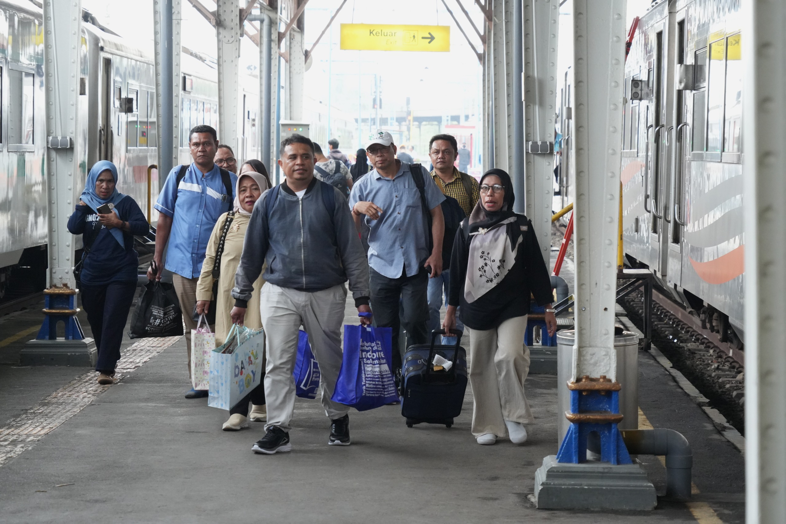 Antusiasme Pemudik Tinggi, 305.828 Penumpang Gunakan KA di Daop 4 Semarang Antusiasme Pemudik Tinggi, 305.828 Penumpang Gunakan KA di Daop 4 Semarang