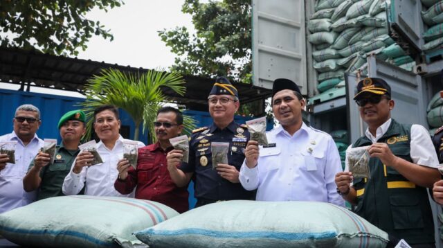 Bea Cukai Gagalkan Ekspor 90,2 Ton Kratom di Tanjung Emas, Wagub Jateng Tegaskan Dukungan Penegakan Hukum