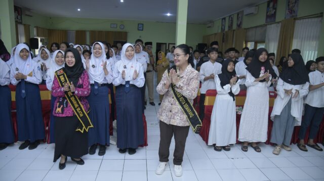 Agustina–Iswar Perluas Akses Pendidikan, SPP Tertunggak Dibayar dan Ratusan Ijazah Dikembalikan