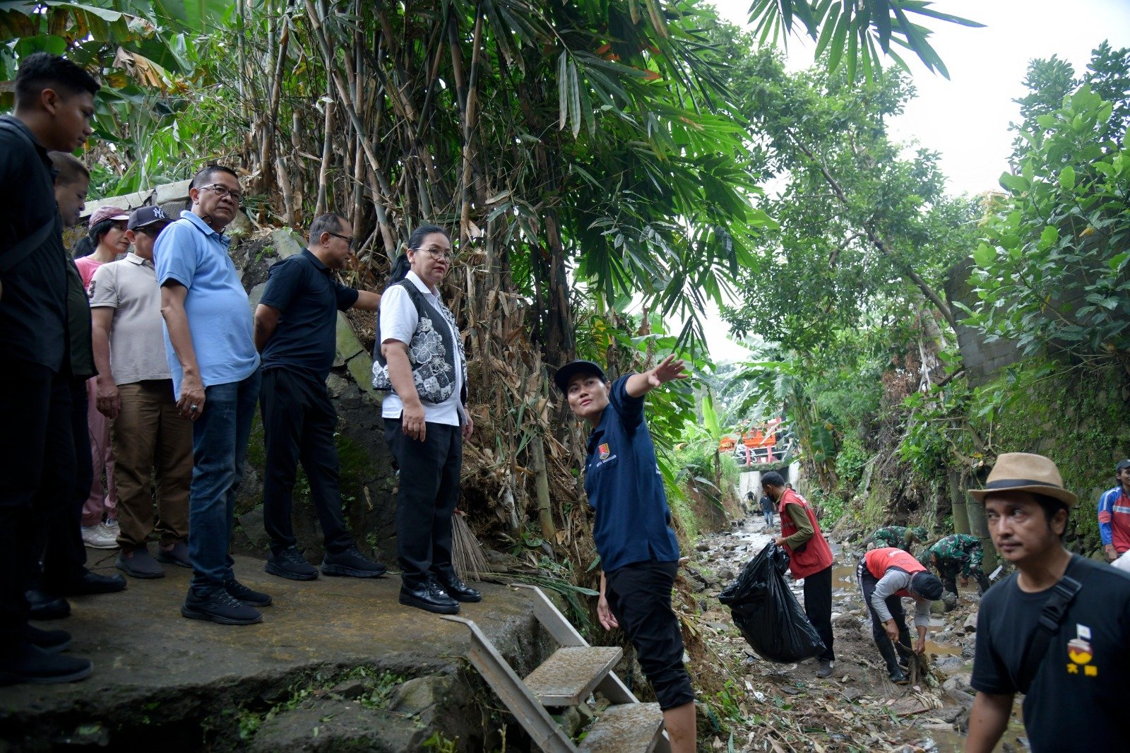Peringati HPSN, Pemkot Semarang Kolborasi dengan Elemen Masyarakat Bersihkan Kali Jaten