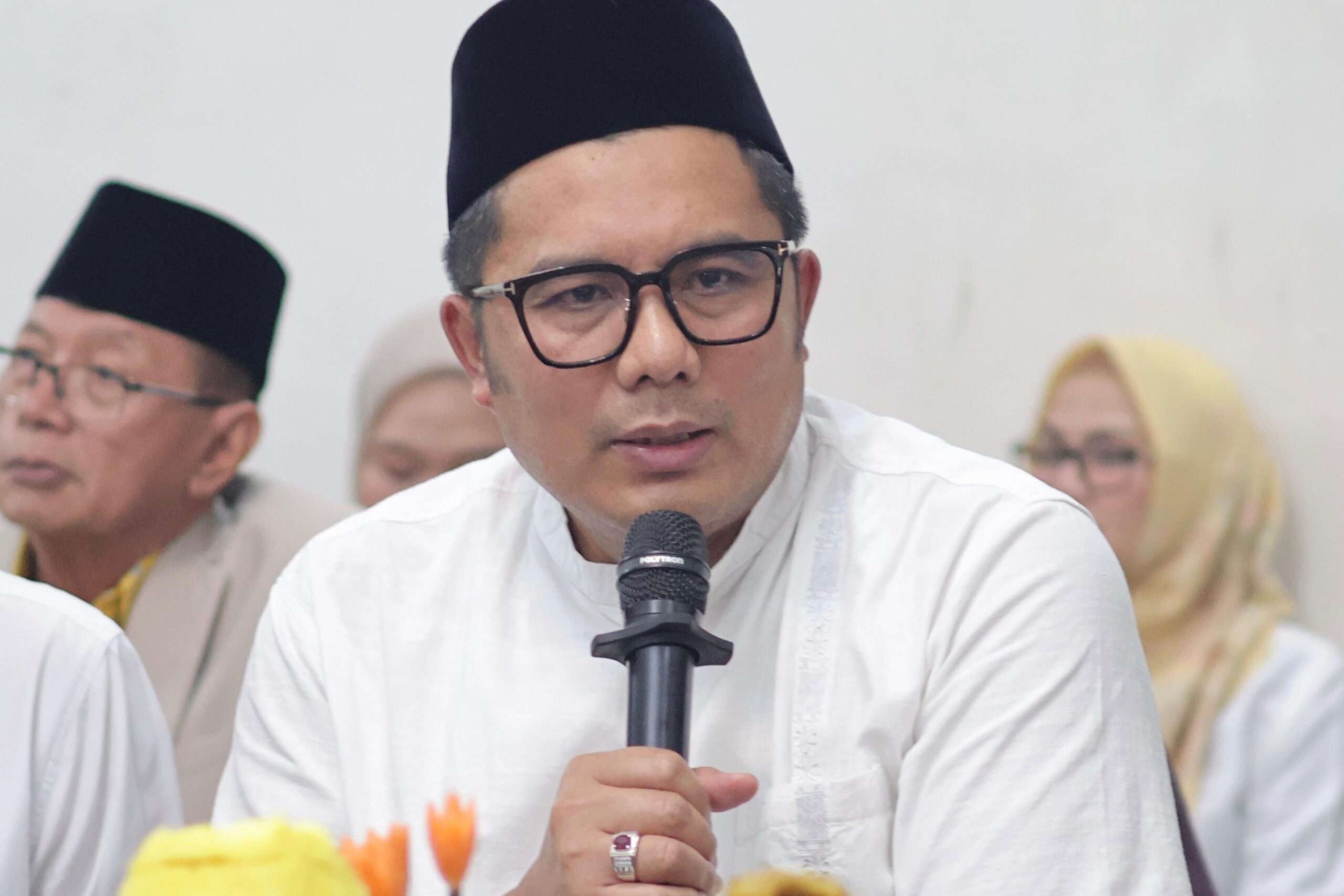 Wakil Ketua DPRD Jateng Mohammad Saleh Berharap Perantau Asal Jateng Mudik 2026 dengan Aman dan Tertib Wakil Ketua DPRD Jateng Mohammad Saleh Berharap Perantau Asal Jateng Mudik 2026 dengan Aman dan Tertib