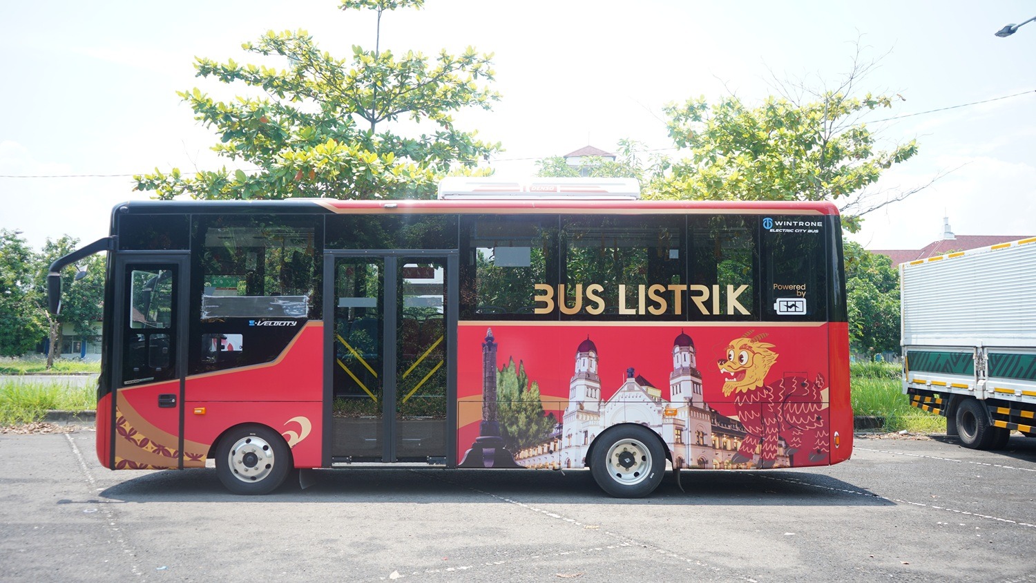 Pemkot Semarang Uji Coba dan Siapkan Ekspansi Bus Listrik Trans Semarang Pemkot Semarang Uji Coba dan Siapkan Ekspansi Bus Listrik Trans Semarang