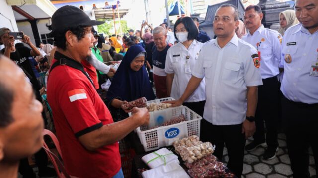 Program Speling dan Pangan Murah di Sragen Disambut Antusias Warga