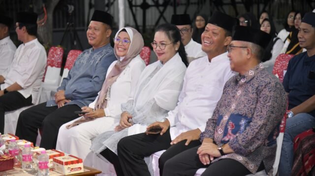 Wali Kota Semarang Tarawih Keliling di Lapas Perempuan Bulu, Bagikan 300 Al-Qur'an