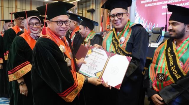 Mohammad Saleh Raih Gelar Doktor Ilmu Hukum Unissula, Tekankan Pengabdian untuk Masyarakat