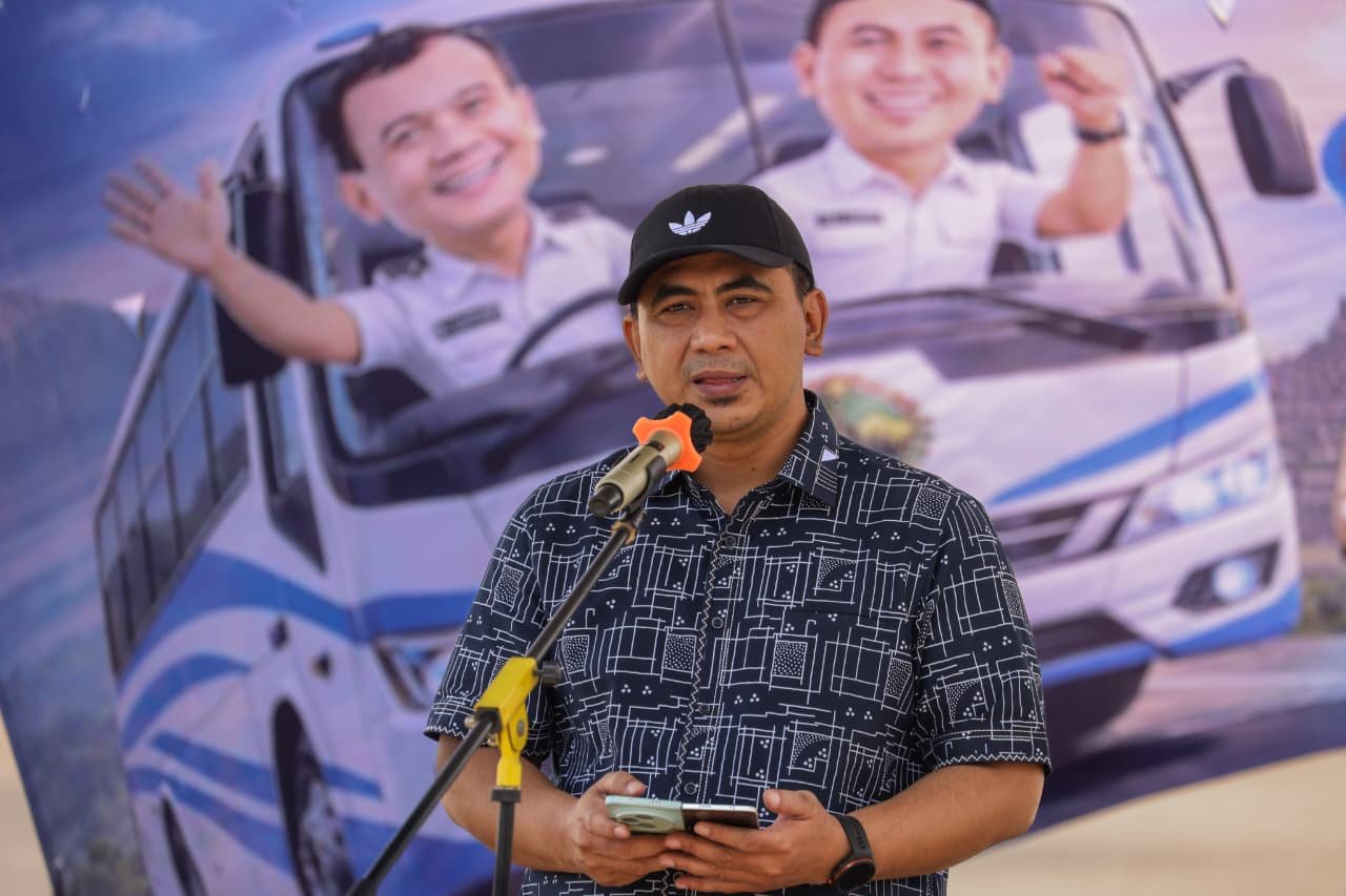 Taj Yasin Berangkatkan 1.142 Pemudik Gratis dari Bandung ke Jawa Tengah