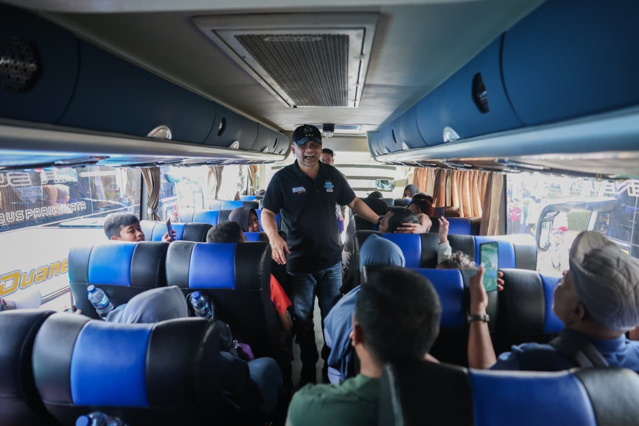 Cara Unik Pedagang Bakso Sampaikan Terima Kasih di Program Mudik Gratis Jateng