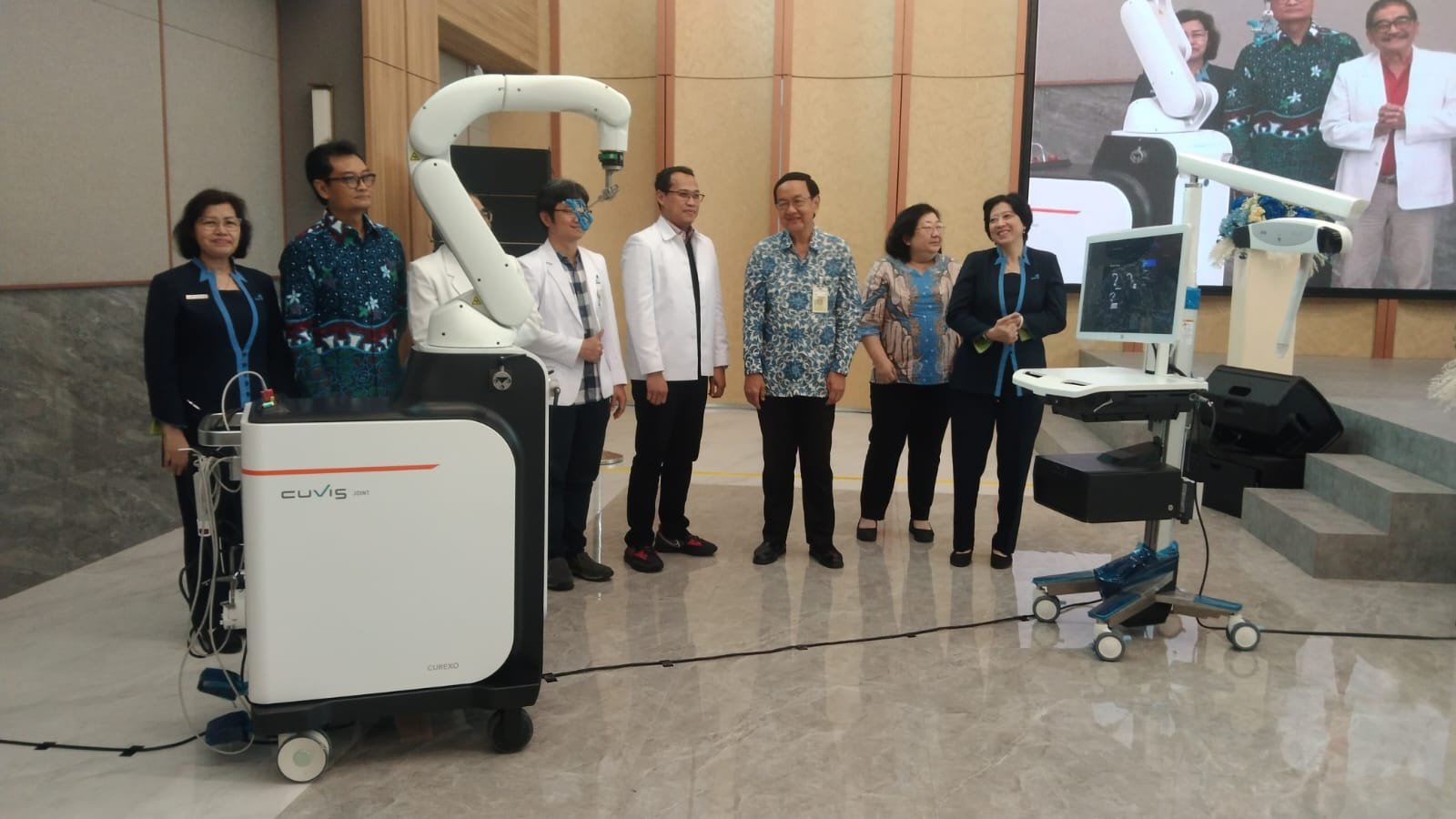 Layanan Operasi Lutut Ronee