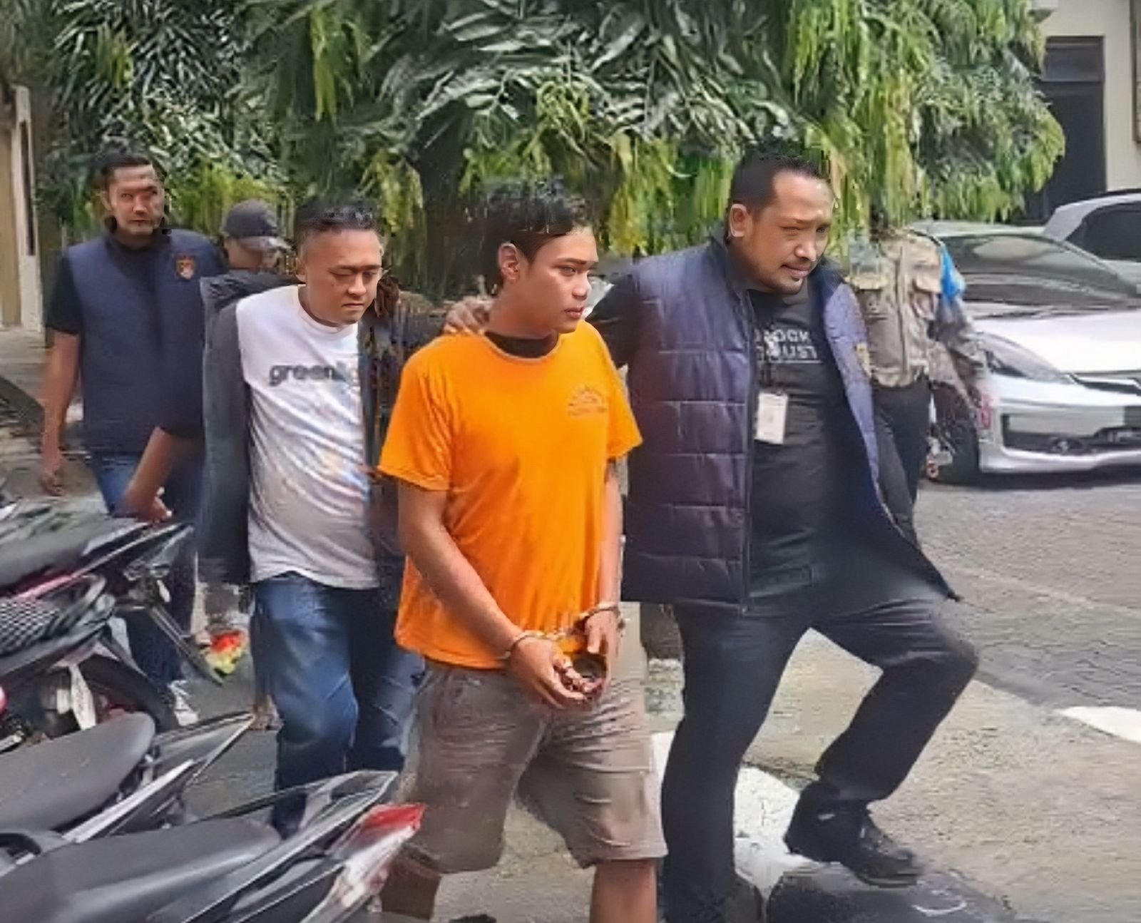 Jambret Bersenjata di Semarang Ditangkap, Pelaku Terancam 12 Tahun Penjara Jambret Bersenjata di Semarang Ditangkap, Pelaku Terancam 12 Tahun Penjara