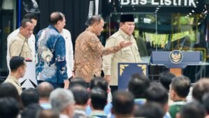 Prabowo Apresiasi Jateng Pesan Bus Listrik, Dorong Percepatan Industri EV Nasional