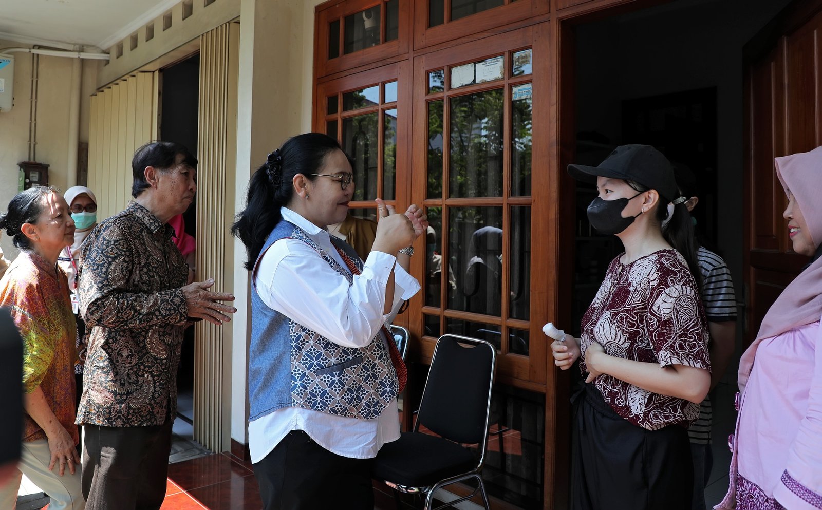 Dijenguk Wali Kota, Korban Begal Halmahera Apresiasi Respons Cepat Pemkot Dijenguk Wali Kota, Korban Begal Halmahera Apresiasi Respons Cepat Pemkot