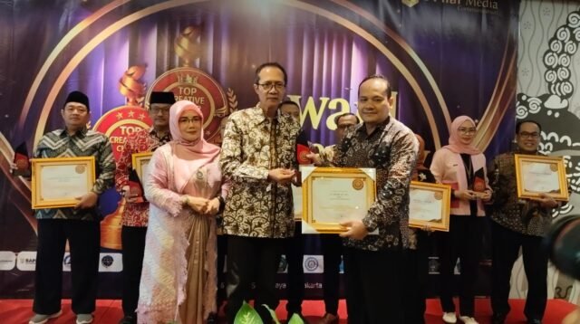 USM Raih Penghargaan Nasional, Kepemimpinan Rektor Dinilai Dorong Inovasi dan Daya Saing Kampus