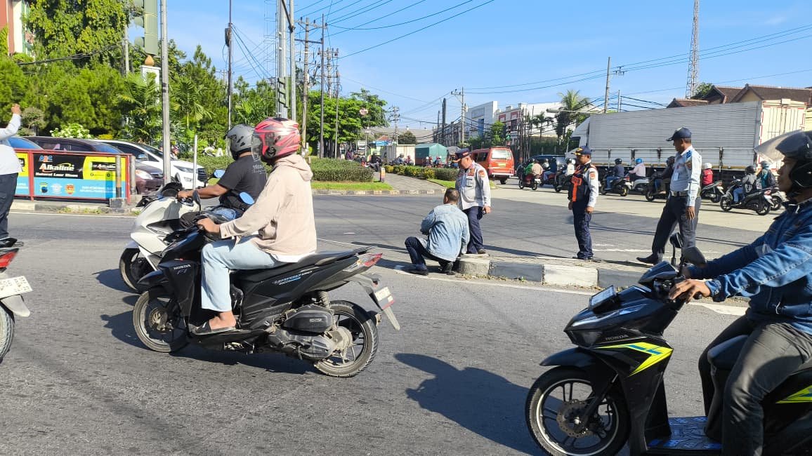 Portal dan CCTV Disiapkan, Dishub Semarang Perketat Pengawasan Truk Tronton di Silayur