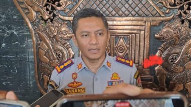 Pembatasan Kendaraan Berat Diterapkan, Portal Dipasang di Tanjakan Silayur