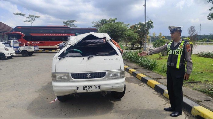 Pikap Hilang Kendali di Tol Semarang–Solo, Sopir Tewas di Tempat