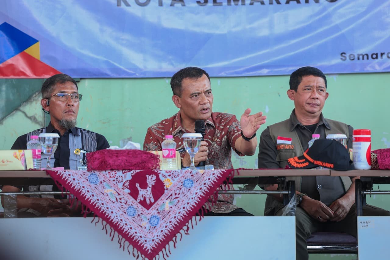 Pemprov Jateng Siapkan Penanganan Darurat dan Permanen Usai Tanggul Sungai Plumbon Jebol