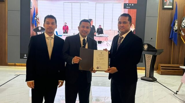 Dosen FTIK USM Raih Gelar Doktor Lewat Riset Blockchain untuk Penelusuran Daging Halal