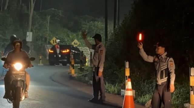 Saat Kota Terlelap, Tim PJU Dishub Semarang Keliling Malam Pastikan Jalan Tetap Terang