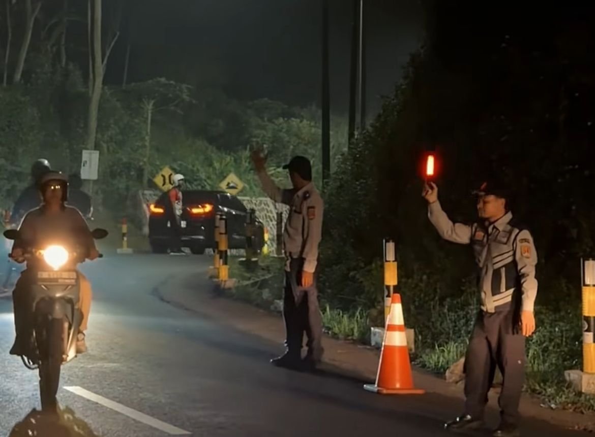 Saat Kota Terlelap, Tim PJU Dishub Semarang Keliling Malam Pastikan Jalan Tetap Terang