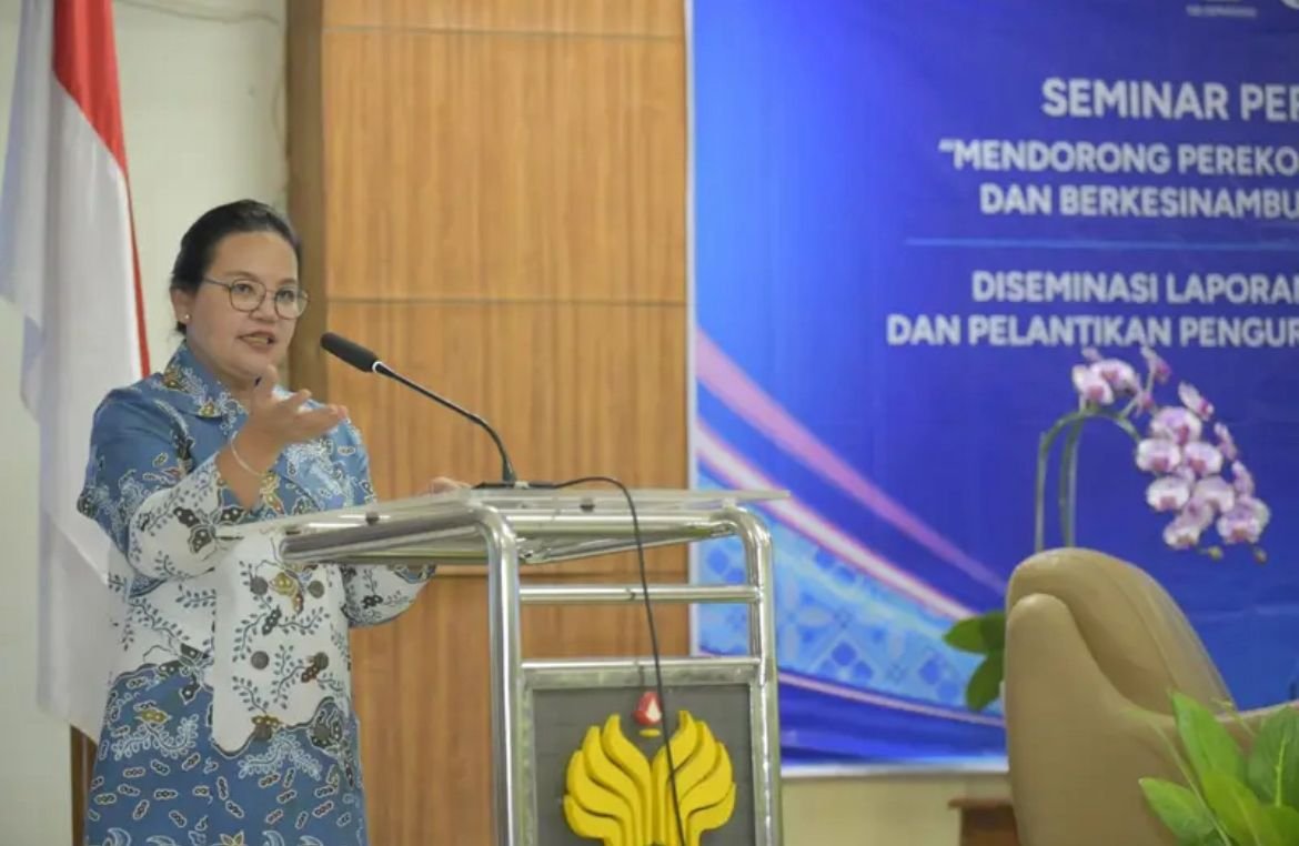 Hadiri Pelantikan ISEI Semarang, Wali Kota Agustina Ajak Perkuat Sinergi Lewat Program Waras Ekonomi