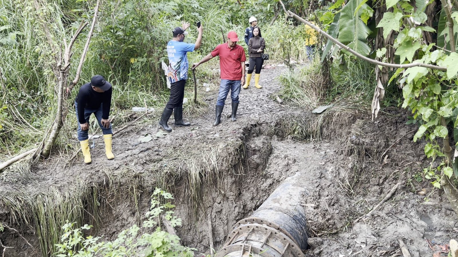 Pipa Transmisi PDAM Semarang di Bambankerep Pecah, Pasokan Air 40 Ribu Pelanggan Terganggu