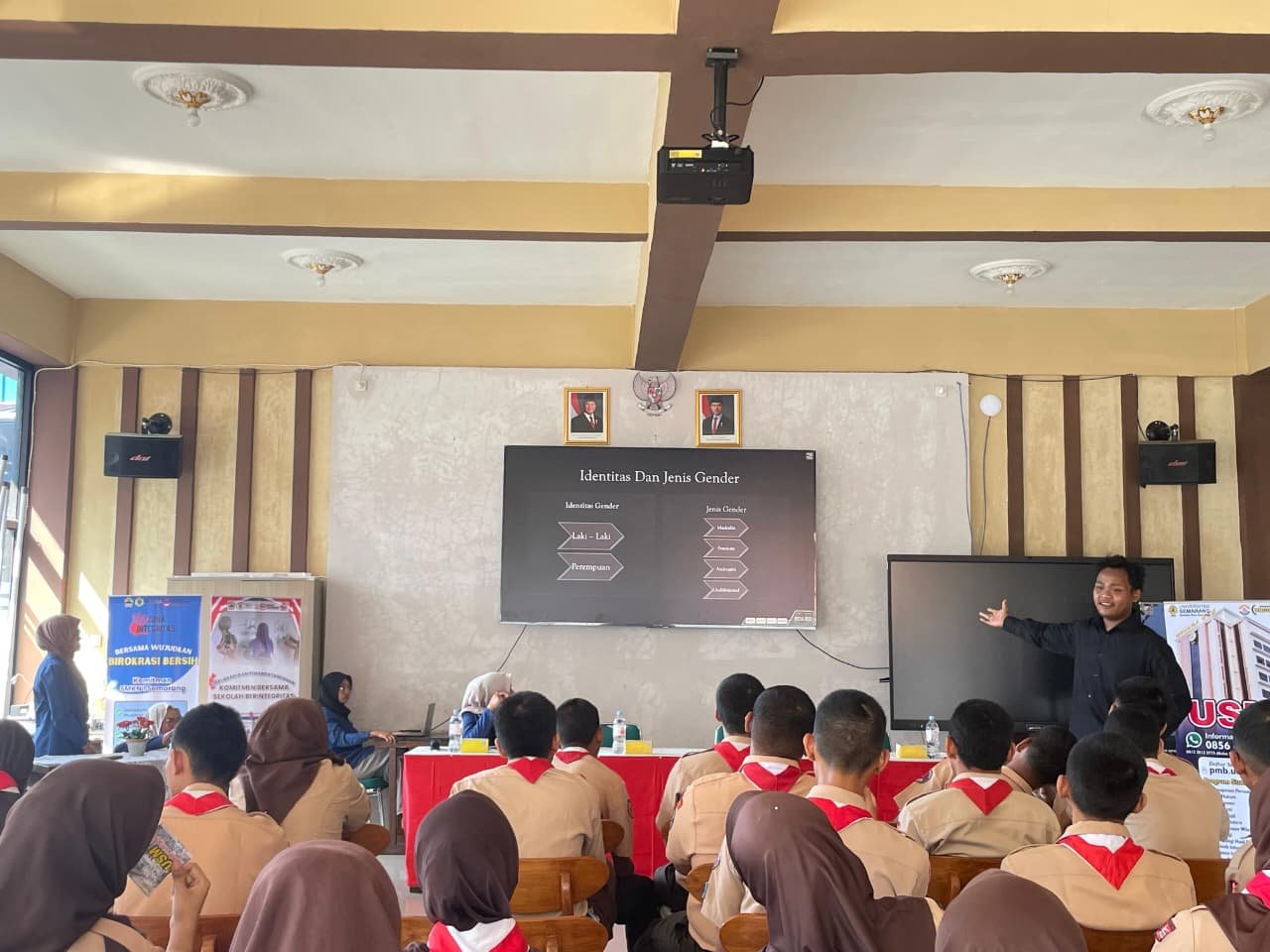 Mahasiswa Ilmu Komunikasi Usm Edukasi Kesetaraan Gender Lewat Kampanye “aksi Setara” Di Smkn 1 Semarang