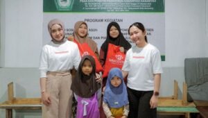 Immoderma dan Linda Mariani Berbagi untuk Anak Ponpes Anwariyah Hasaniyah, Wujudkan “Cantik dari Hati”
