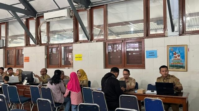 Disdik Semarang Buka Posko SPMB Terpadu, Seluruh Layanan Pendaftaran Terpusat dalam Satu Lokasi