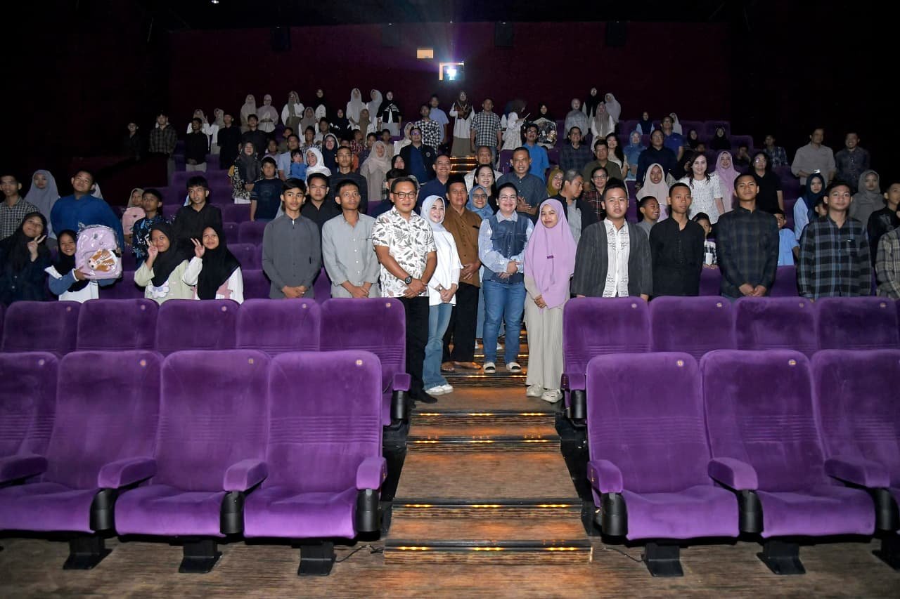Nobar Bareng Anak Yatim, Agustina Tanamkan Semangat Meraih Cita-cita Lewat Film Penuh Inspirasi