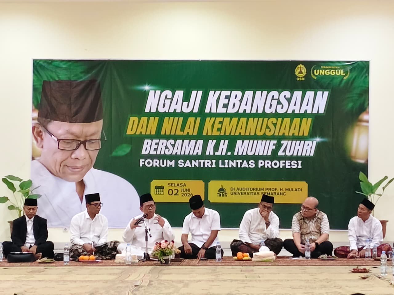 Ngaji Kebangsaan di USM, KH Munif Zuhri Tekankan Iman sebagai Sumber Ketenangan dan Kepasrahan