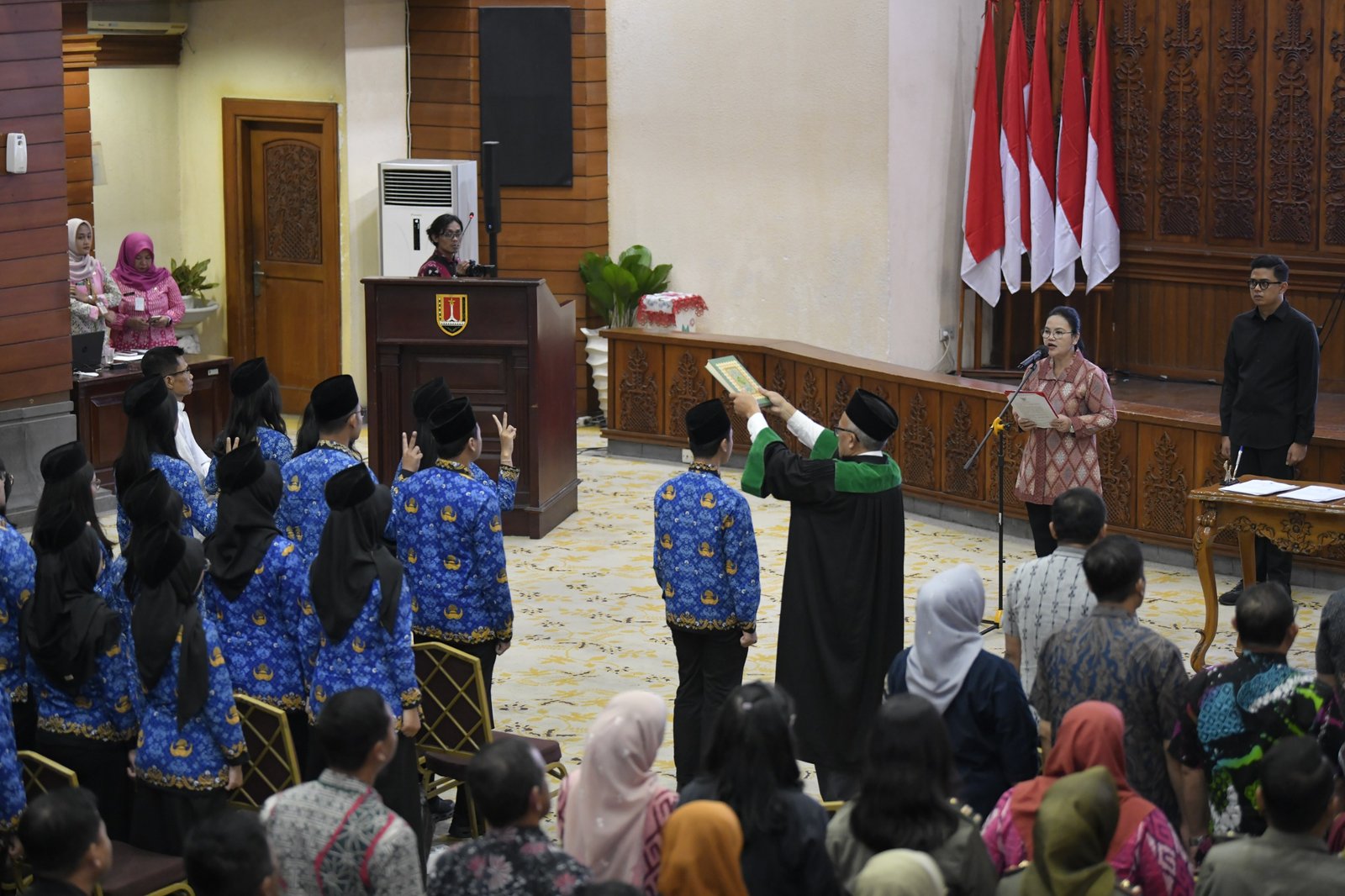 Agustina Kukuhkan 297 PNS Baru, Perkuat Birokrasi Muda dan Pelayanan Publik Kota Semarang
